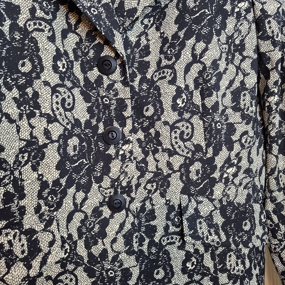 Le Suit Black and Cream Floral Lace-Effect Women's Jacket Size 8 - Picture 6 of 9